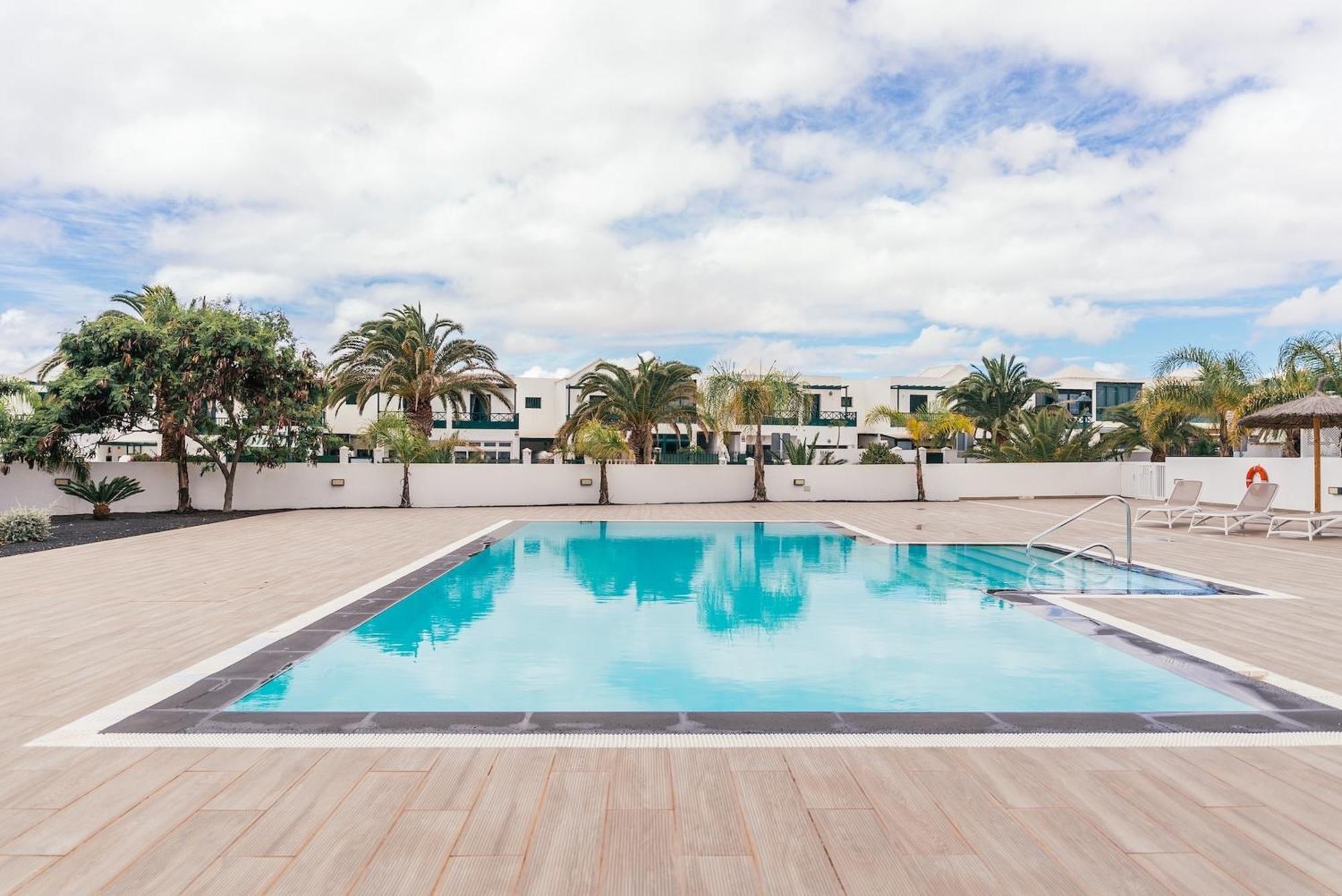 Apto Rebeca By Hh Aa, Wifi & Pool Costa Teguise Eksteriør billede